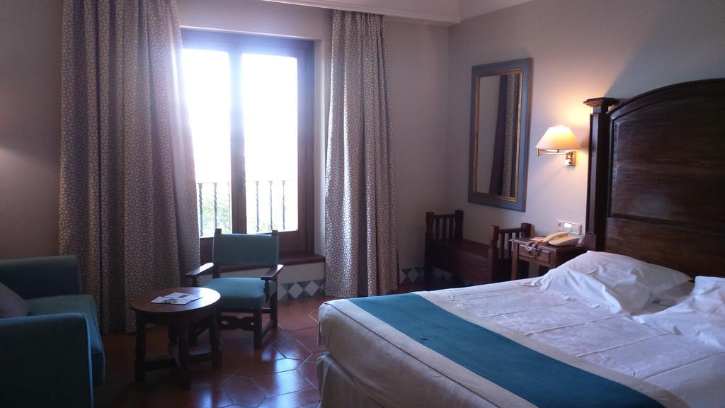 Parador De Alcañiz Exteriör bild